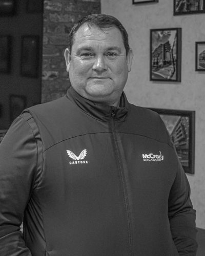 Lee James